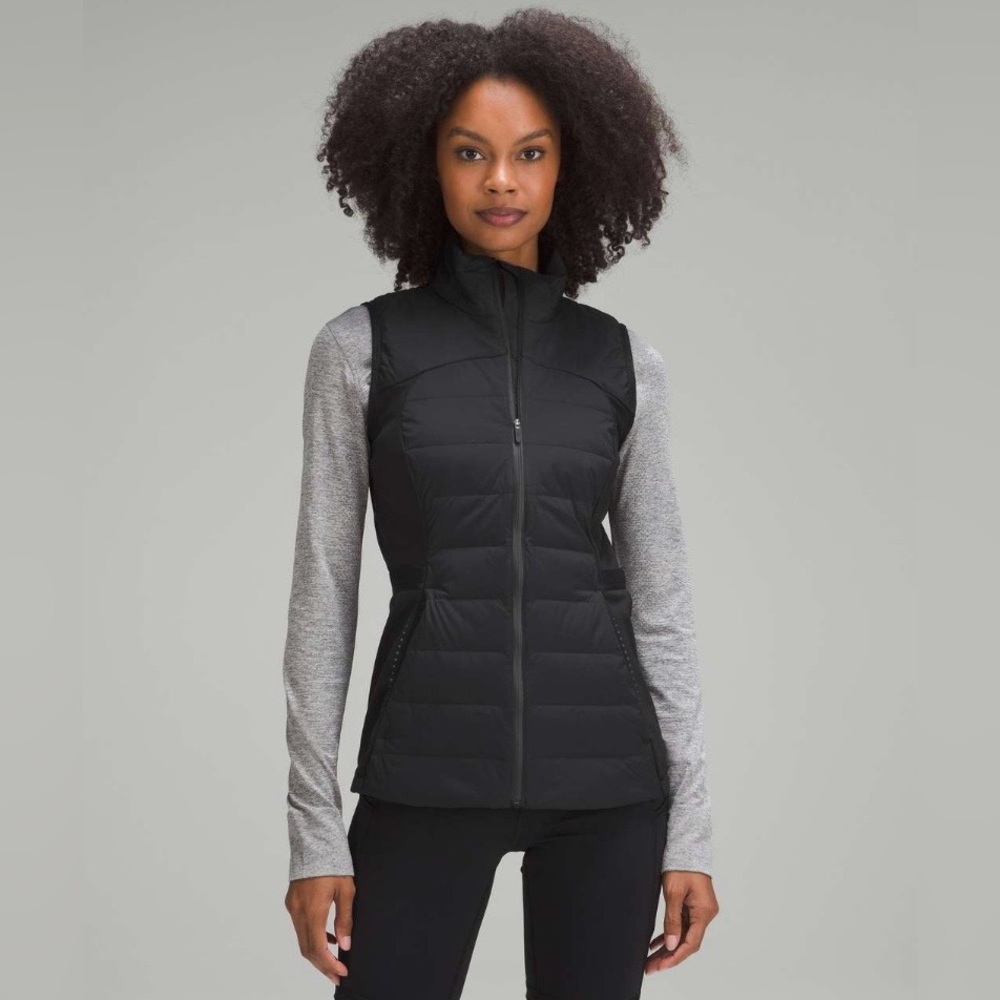 NWT Lululemon Down for It All Vest in Black with Reflective Dots Size 6